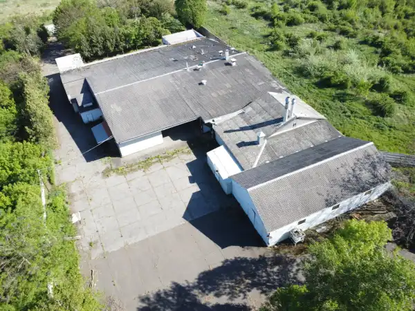 Eladó ipari ingatlan, Heves 2500 m² 105 M Ft